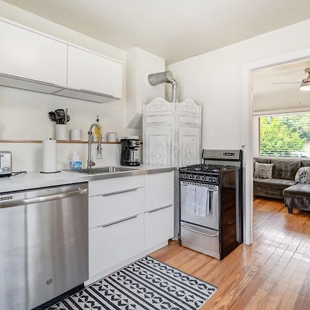 Vintage Tiny House Cute 1Bdrm Big Appeal Villa Colorado Springs Buitenkant foto
