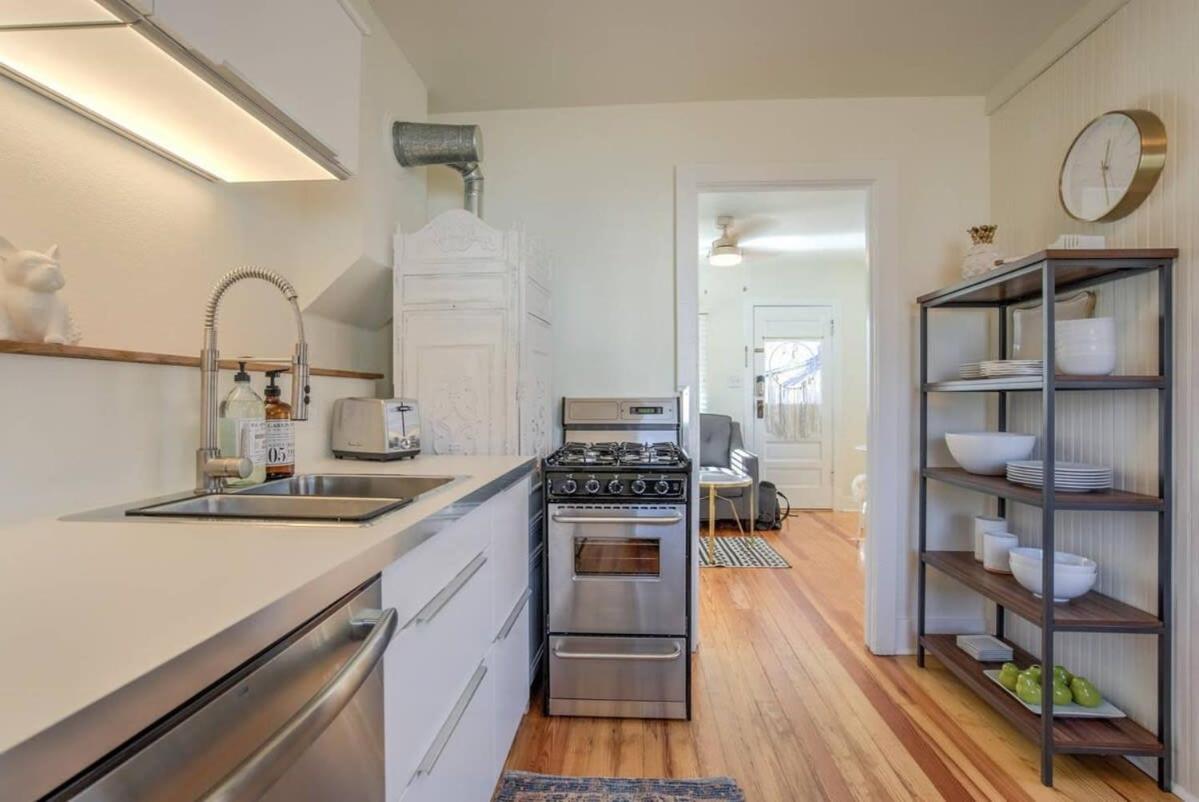 Vintage Tiny House Cute 1Bdrm Big Appeal Villa Colorado Springs Buitenkant foto
