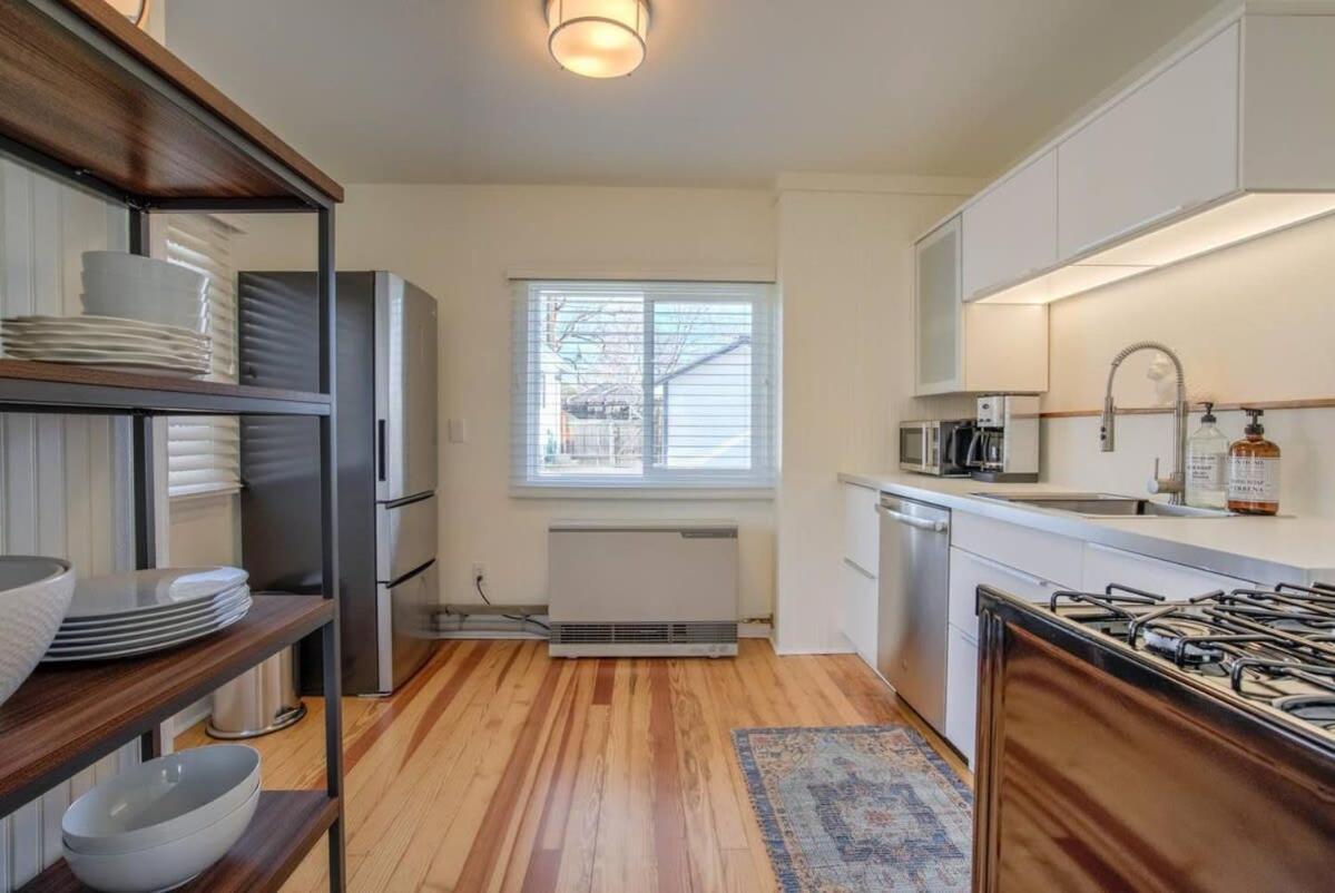Vintage Tiny House Cute 1Bdrm Big Appeal Villa Colorado Springs Buitenkant foto